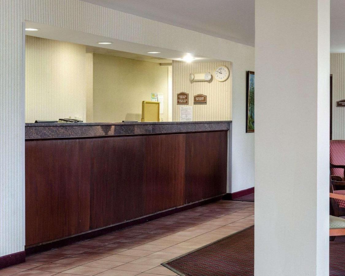 Rodeway Inn Greenville Bagian luar foto