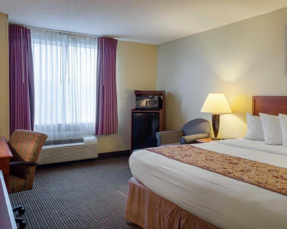 Rodeway Inn Greenville Bagian luar foto