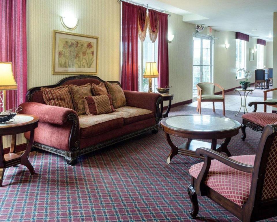 Rodeway Inn Greenville Bagian luar foto