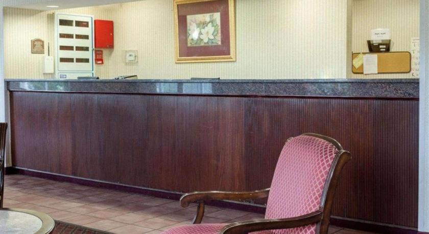 Rodeway Inn Greenville Bagian luar foto