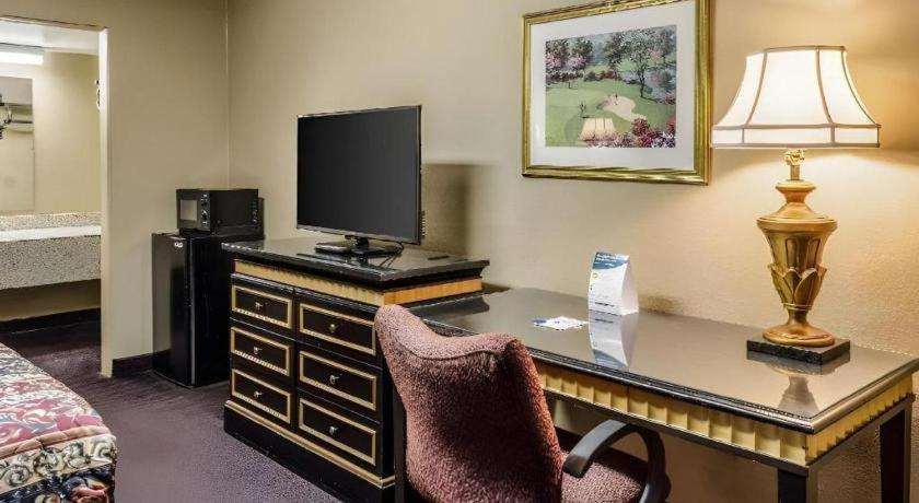 Rodeway Inn Greenville Bagian luar foto